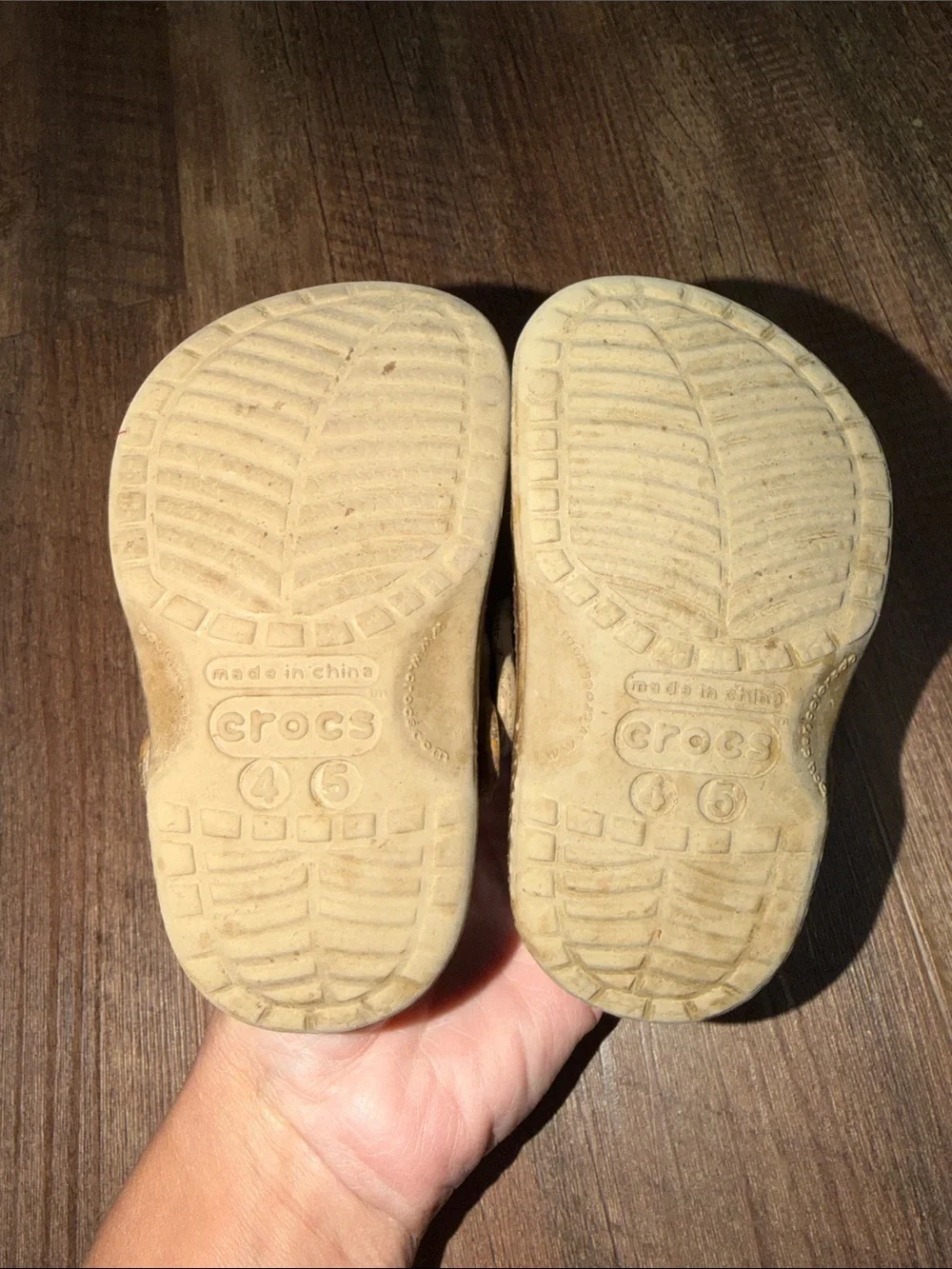 CROCS Baby Camo size 4/5